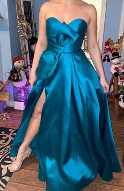 Blush Prom Blue Size 6 Teal Ball gown on Queenly