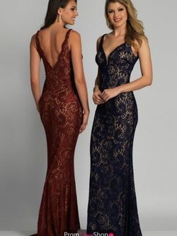 Style A5022 Dave and Johnny Red Size 0 V Neck Tall Height Lace Mermaid Dress on Queenly