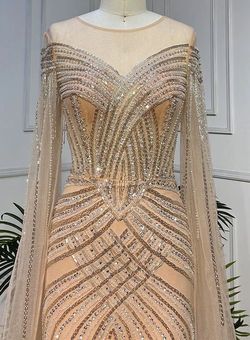 Nude Size 6 A-line Dress on Queenly