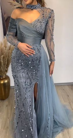 Gray Size 6 Side slit Dress on Queenly