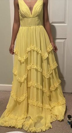 Lucci Lu Yellow Size 2 Floor Length Ball gown on Queenly
