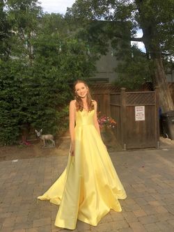 Sherri Hill Yellow Size 2 Floor Length Pockets A-line Prom Ball gown on Queenly