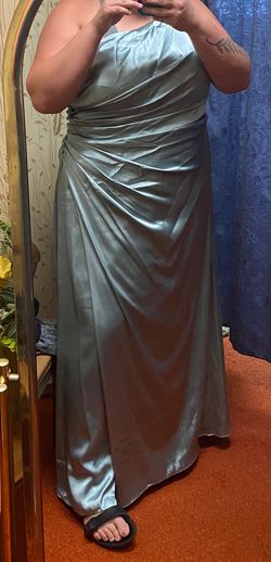 David's Bridal Green Size 24 One Shoulder Bridesmaid Spaghetti Strap Side slit Dress on Queenly