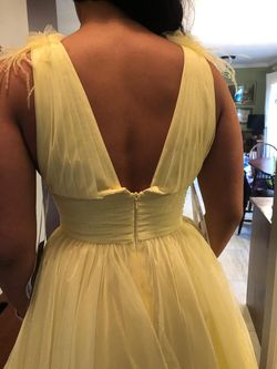 Sherri Hill Yellow Size 6 Prom V Neck A-line Dress on Queenly