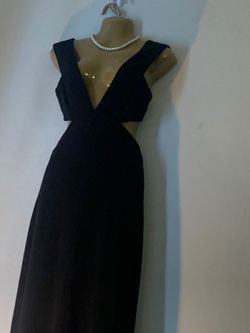 Nicole Miller Black Size 6 50 Off A-line Dress on Queenly