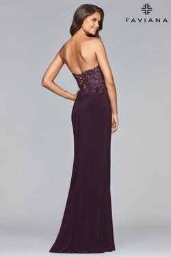 Style 10008 Faviana Purple Size 00 Floor Length 50 Off Straight Dress on Queenly
