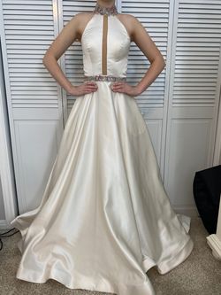 Sherri Hill White Size 0 Cotillion High Neck Ball gown on Queenly