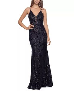 Style 8205040 Betsy & Adam Black Size 10 Sequined Plunge Cocktail Dress on Queenly