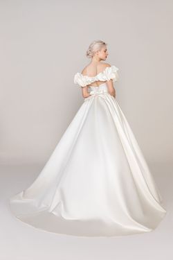 Style CW2478 Lily White Cocomelody White Size 10 Tall Height Floor Length Satin A-line Dress on Queenly