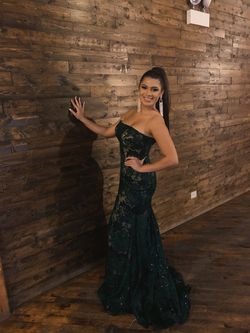 Sherri Hill Green Size 8 Floor Length Pageant Mermaid Dress on Queenly