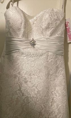 David's Bridal Nude Size 10 Floor Length Ivory Satin A-line Dress on Queenly