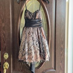 De Multicolor Size 4 Medium Height Short Height Cocktail Dress on Queenly
