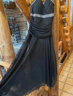 Trixxi Black Size 4 Floor Length Quinceanera Straight Dress on Queenly