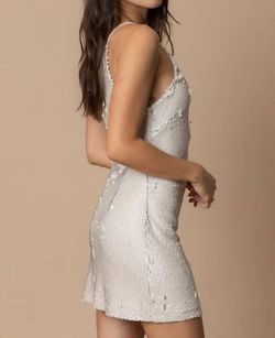 Style 1-3370362733-3011 EN CREME White Size 8 Summer Sequined Casual Tall Height Cocktail Dress on Queenly