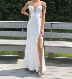 Faviana White Size 00 Floor Length 70 Off Side slit Dress on Queenly