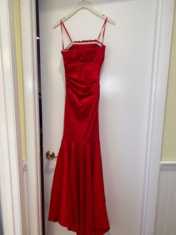 Cache Red Size 0 Prom Pageant Mermaid Dress on Queenly