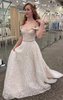 Style 10012927 David's Bridal White Size 8 50 Off Prom Sweetheart Cotillion Ball gown on Queenly