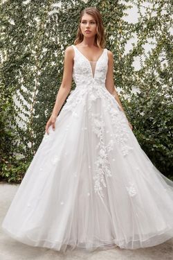 Style A1028W Andrea & Leo Couture White Size 8 Sheer Tulle Floor Length Ball gown on Queenly