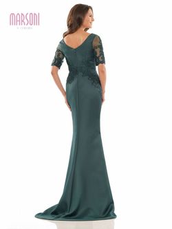 Style MV1173 Colors Green Size 14 Flare Floor Length Mermaid Dress on Queenly