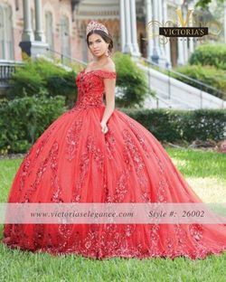 Style 30138 SEPERATE CAPE House Of Wu Red Size 4 Tall Height Ball gown on Queenly
