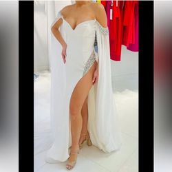 Jovani White Size 10 Side slit Dress on Queenly