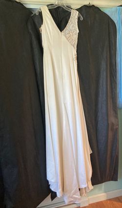 Style 131005 Gregory Ellenburg White Size 0 Plunge Floor Length A-line Dress on Queenly