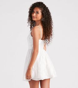 Style 05101-2035 Windsor White Size 8 Graduation Cocktail Dress on Queenly