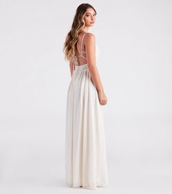 Style 05101-2353 Windsor White Size 4 Floor Length Side slit Dress on Queenly
