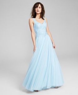 Say Yes To The Prom Light Blue Size 10 Medium Height V Neck Straight Dress on Queenly