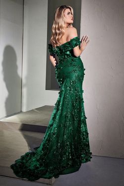 Style CDCC2164 Cinderella Divine Green Size 10 Satin Prom Tall Height Emerald Side slit Dress on Queenly