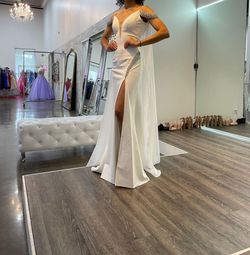 Style 9260 Sherri Hill White Size 00 Prom Tall Height Side slit Dress on Queenly