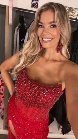 Style 11238 Ashley Lauren Bright Red Size 6 Sequined Jewelled Side slit Dress on Queenly