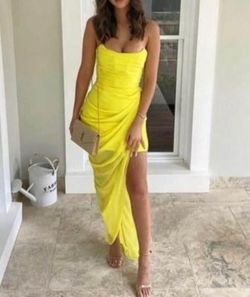 House of CB Yellow Size 0 Fun Fashion Midi Sheer Cocktail Dress on Queenly