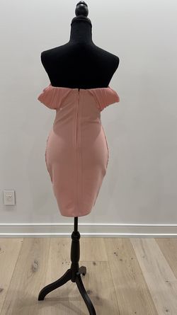 Nude Size 8 Cocktail Dress on Queenly