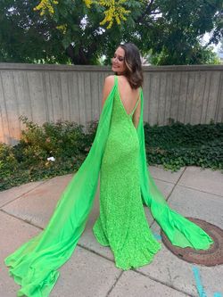 Sherri Hill Green Size 4 Plunge Jersey Mermaid Dress on Queenly