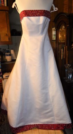 Style White Apple David's Bridal White Size 4 Sequined Davids Bridal Train Dress on Queenly