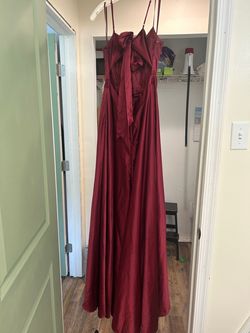 Windsor Red Size 6 Pageant Spaghetti Strap Plunge Prom Side slit Dress on Queenly