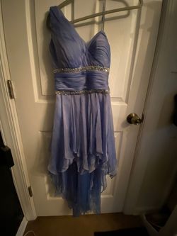 La Femme Blue Size 4 Ruffles Medium Height Appearance Cocktail Dress on Queenly