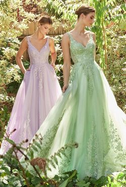 Style CDA1125 Andrea and Leo Purple Size 2 Lace Tall Height Lavender Pageant Ball gown on Queenly