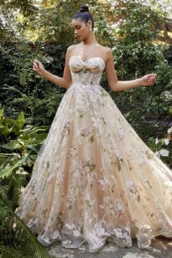 Style CDA1134 Andrea and Leo Nude Size 10 Prom Strapless Tall Height Sweetheart Ball gown on Queenly