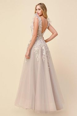 Style CDA1018 Andrea and Leo Gray Size 12 Tall Height Tulle Floor Length A-line Dress on Queenly