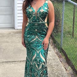 Style 14916 Panoply Green Size 12 Emerald Mermaid Dress on Queenly