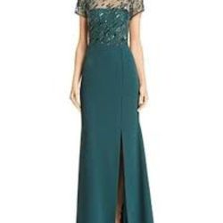 Adrianna Papell Green Size 16 Floor Length A-line Dress on Queenly