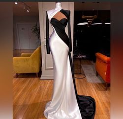 Style -1 Valdrin Sahiti White Size 6 Pageant -1 Floor Length Mermaid Dress on Queenly