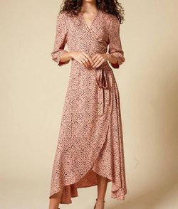 Style 1-1494772881-1498 ESQUALO Nude Size 4 V Neck Sleeves Print Cocktail Dress on Queenly