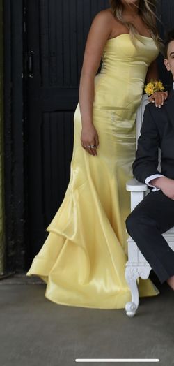 Sherri Hill Yellow Size 4 Side Slit Prom Mermaid Dress on Queenly