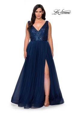 Style 29045 La Femme Blue Size 14 Navy Side slit Dress on Queenly