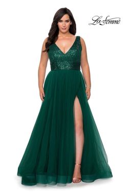 Style 29045 La Femme Green Size 12 Floor Length Side slit Dress on Queenly