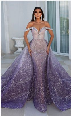 Portia and Scarlett Purple Size 4 Floor Length Prom Ball gown on Queenly