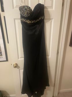 Gigi Black Size 8 Train Prom Military Straight Dress on Queenly